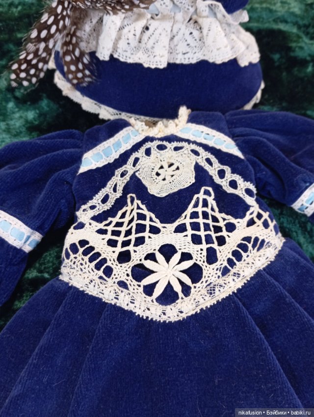 Платье и шляпка из бархата на антикварную куклу ростом 45 см (фото 3)