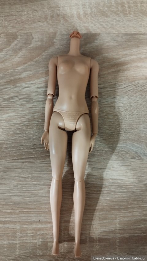 Тело от новой куклы Барби, нейтра