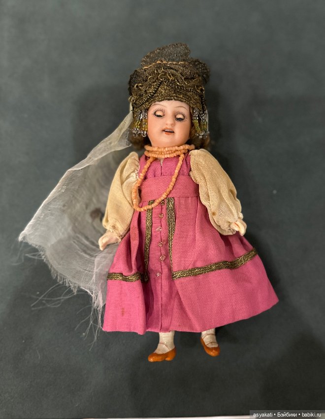 Малышка в сарафане — Антикварные куклы (фото 2)