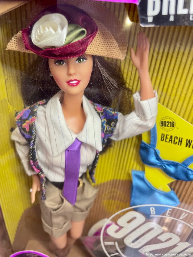 Brenda Walsh Barbie / Beverly Hills 90210