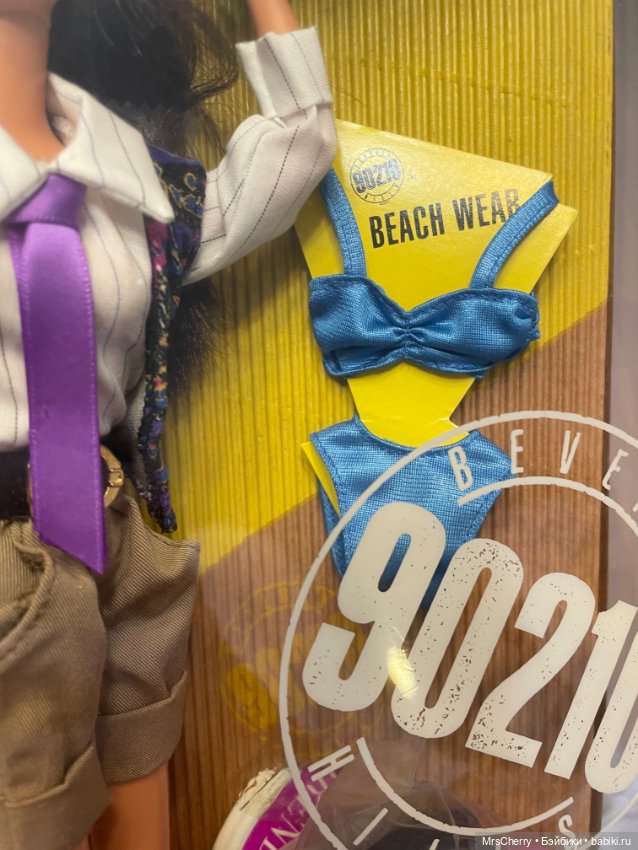 Brenda Walsh Barbie / Beverly Hills 90210