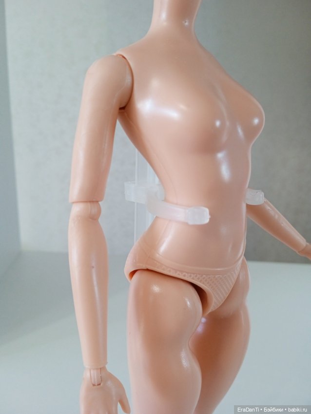 Тело куклы серии Наследники — Алиса (фото 10)