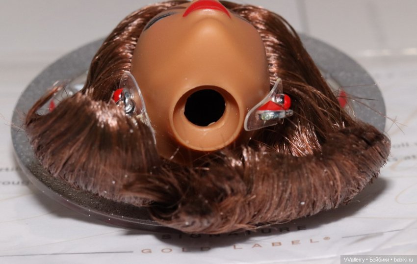 Голова Barbie x Bob Mackie 2023 Holiday Angel Doll (фото 4)