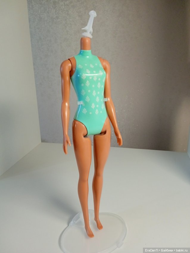 Color Reveal Series 10 Sun & Rain Barbie Green (HCC57) (фото 8)