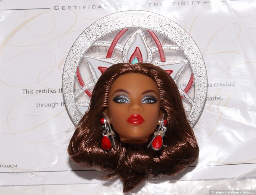 Голова Barbie x Bob Mackie 2023 Holiday Angel Doll