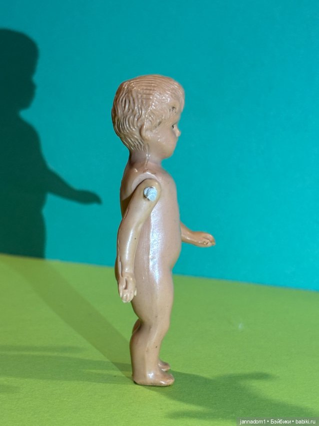 Ранняя куколка Schildkrot из толстого целлулоида, высота 9 см (фото 4)