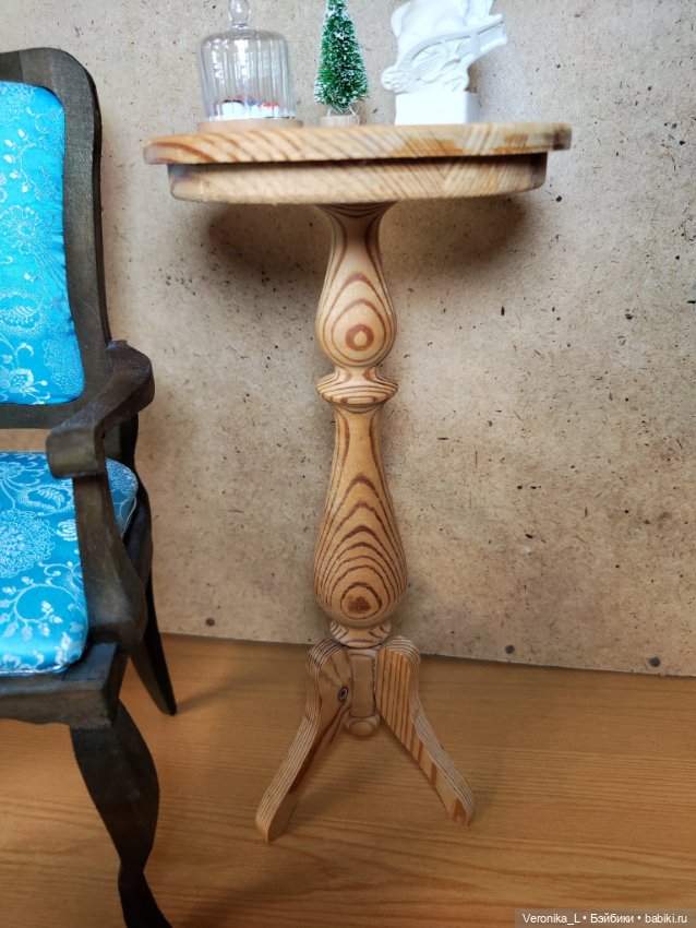 Кресло и столик, для кукол 1/4 БЖД дерево (фото 6)