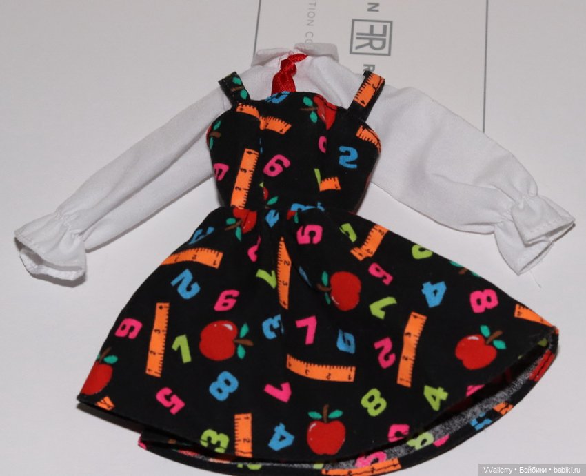 Платье Teacher Barbie Doll