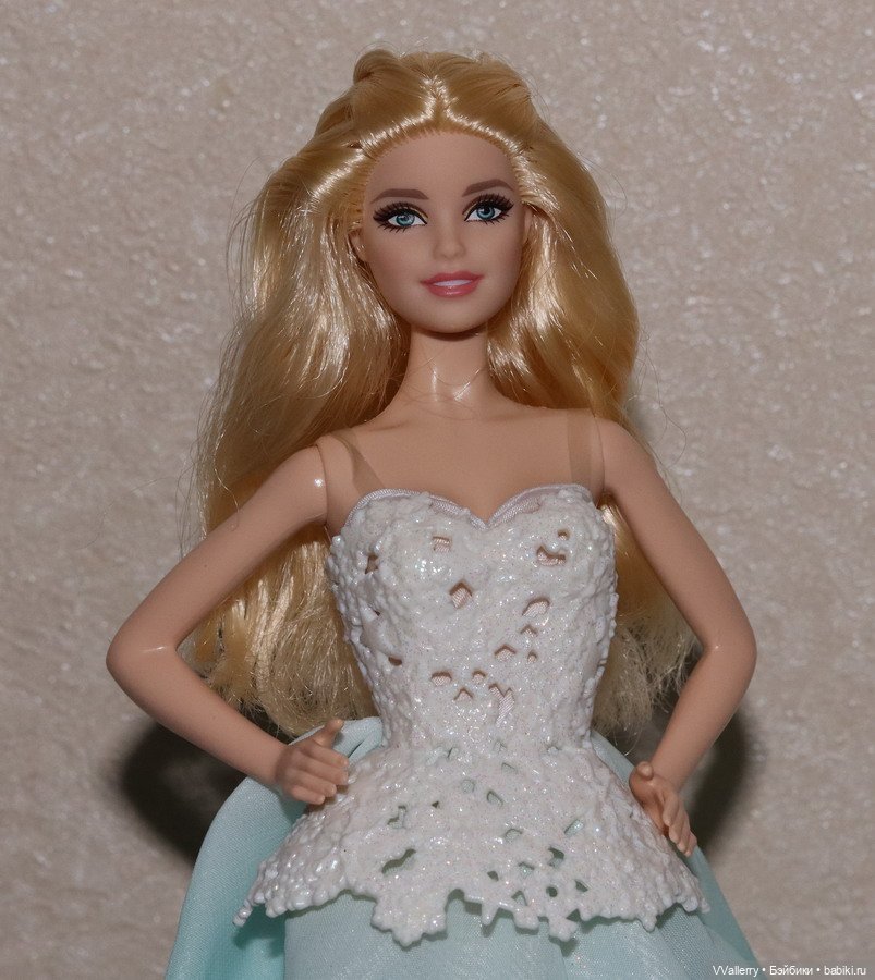 Barbie 2016 Holiday Doll — Фэшн (фото 2)
