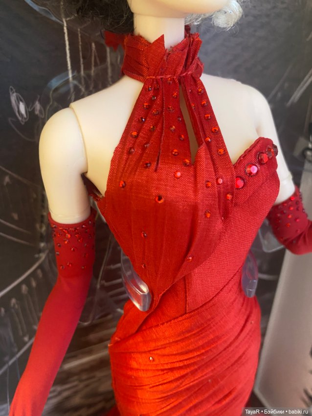 Cluella Disney Limited Edition, Круэлла Дисней (фото 10)