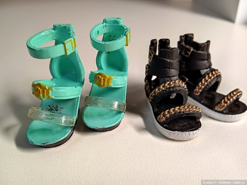 Две пары обуви (на одну ногу) (фото 2)