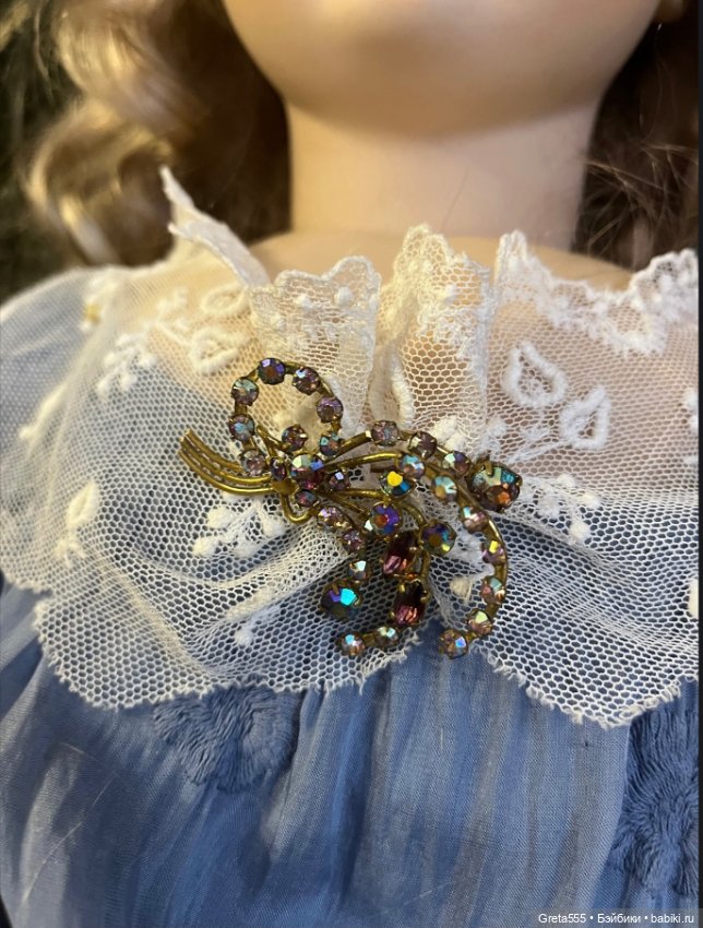 Волшебная брошь , кристаллы Борреаль , старая Чехия