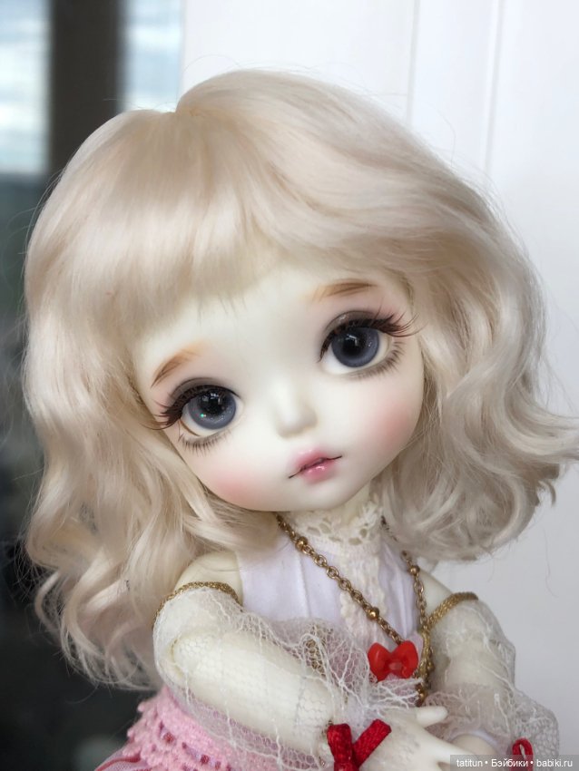 Белый кролик Emily из релиза Алиса в стране Чудес (фото 5)