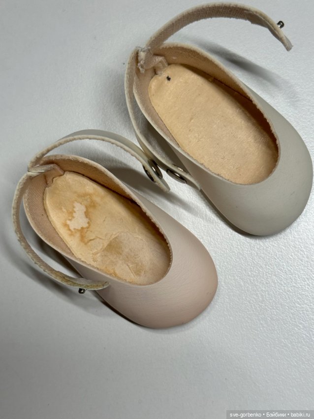 Саша Моргенталер в голубом платье (фото 3)