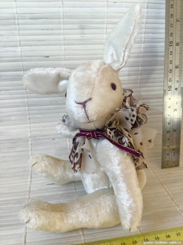 Белый кролик — Авторские игрушки (фото 4)