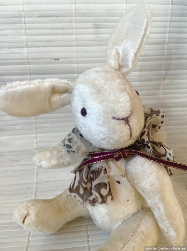 Белый кролик — Авторские игрушки (фото 5)