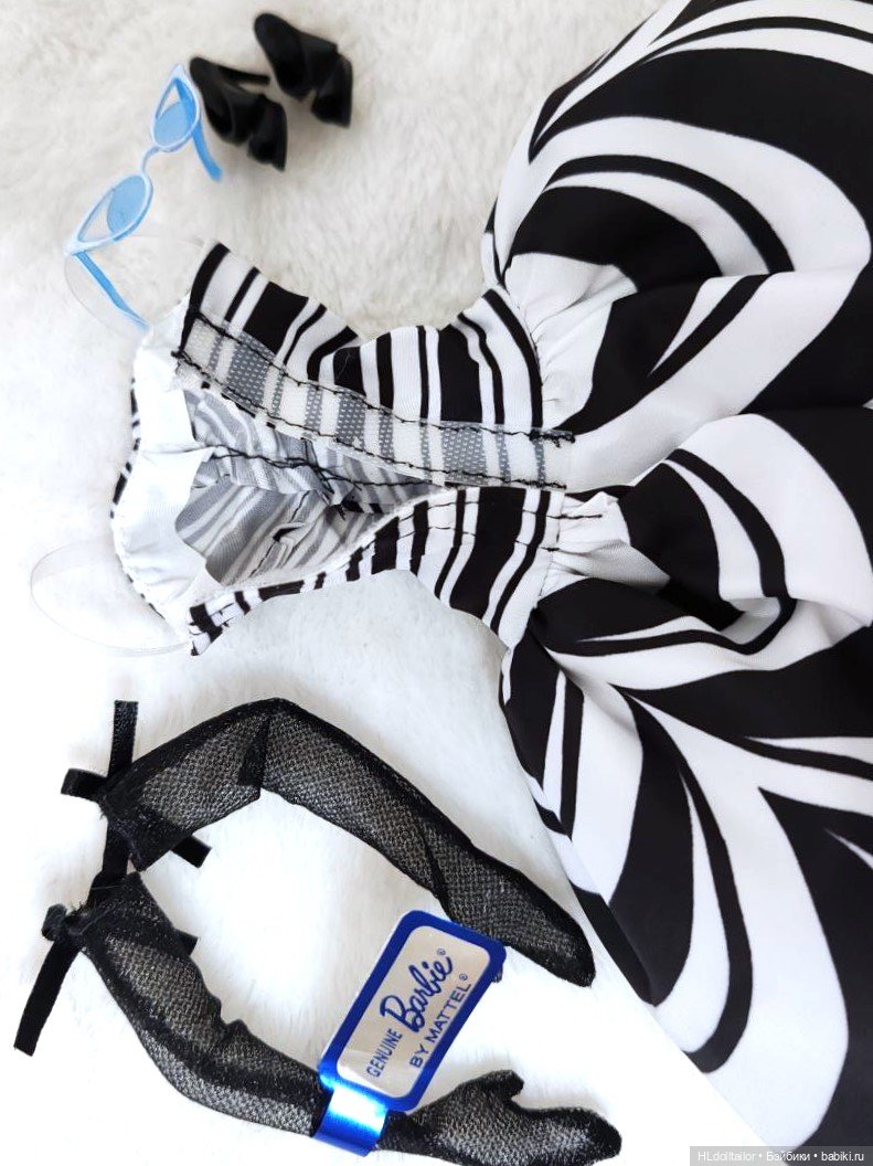 Платье от Barbie signature 65th Anniversary (фото 3)