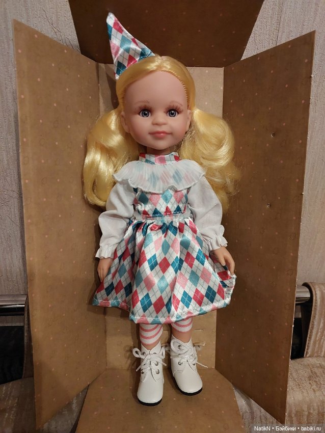 Паола Рейна Клео Коломбина