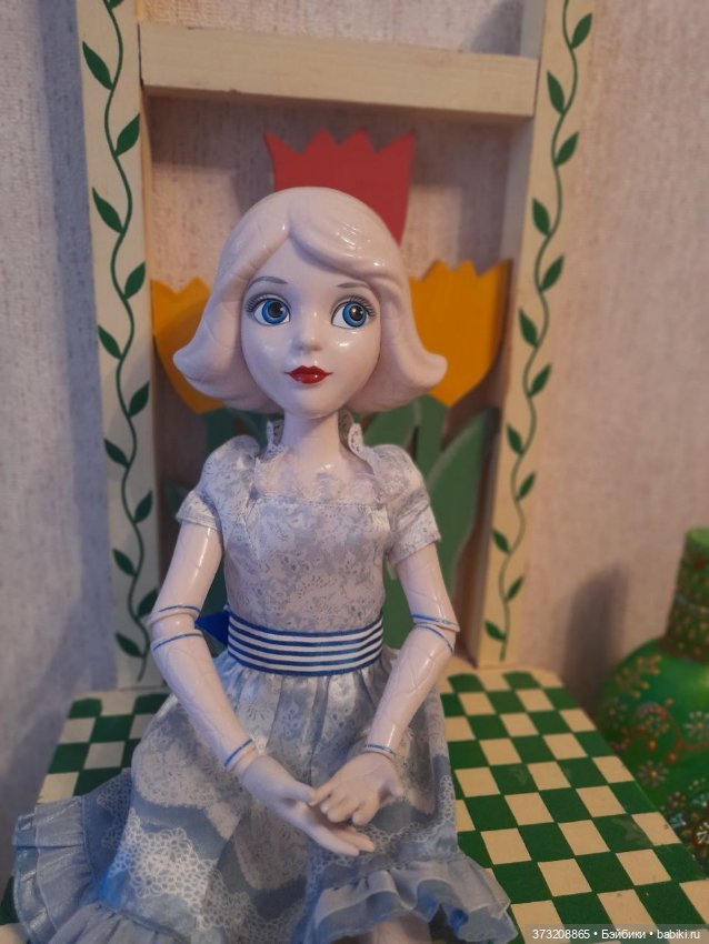 China Girl ( Фарфоровая кукла) - персонаж фильма «Оз: Великий и Ужасный»
