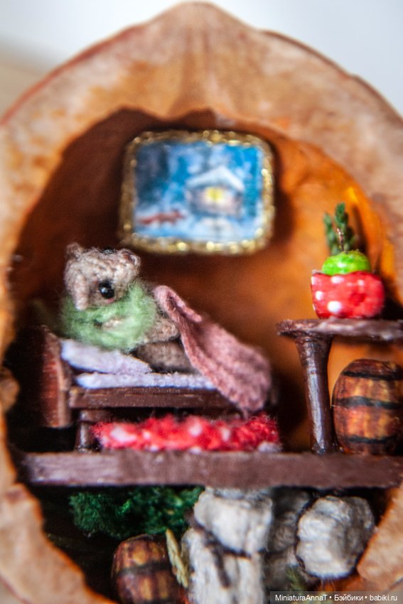 Композиция в орехе "В гостях у мишки" (фото 2)