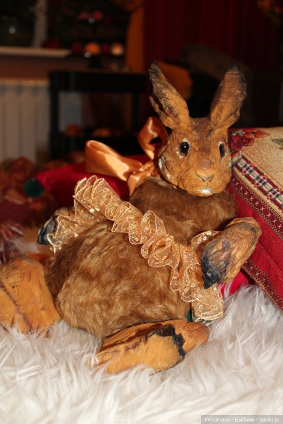 Зайка Карамелька из дерева (фото 4)