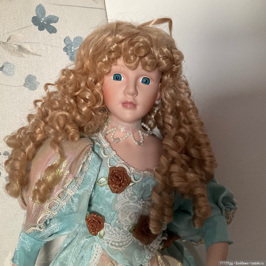 Парочка симпатичных куколок (фото 3)