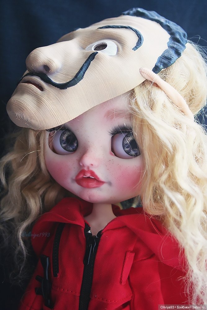 Блайз ООАК на Стокгольм (Бумажный дом) (фото 3)