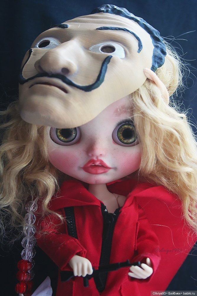 Блайз ООАК на Стокгольм (Бумажный дом) (фото 2)