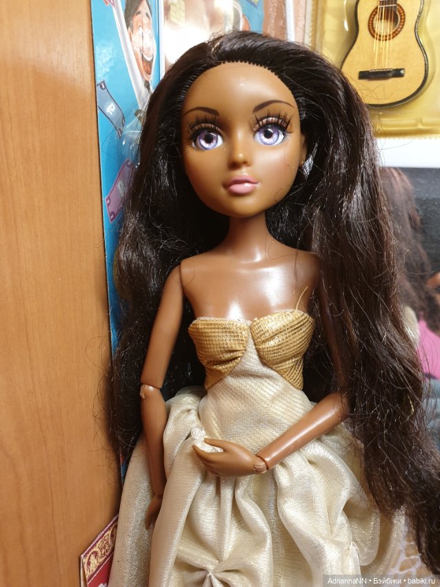 Шоколадка Мокси тинз Бижу ООАК (Moxie teenz) (фото 2)