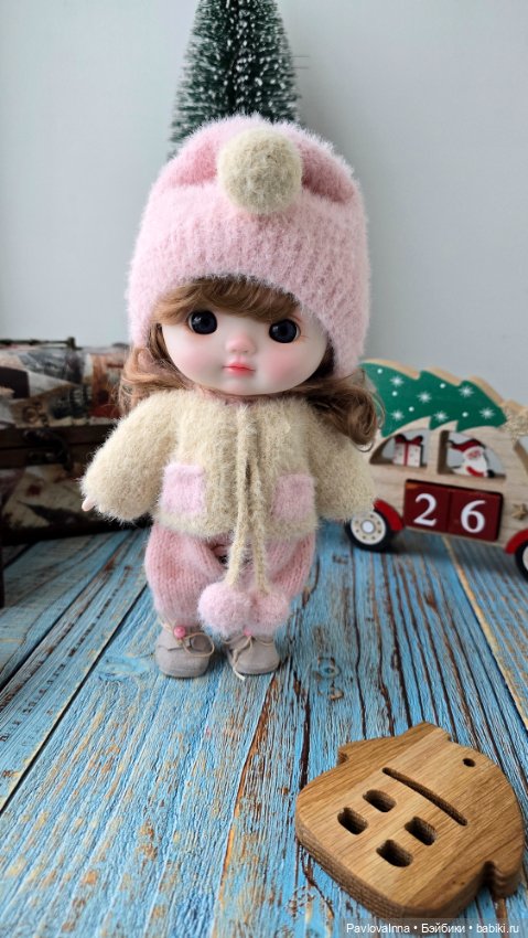 Комплект одежды для кукол 22 см