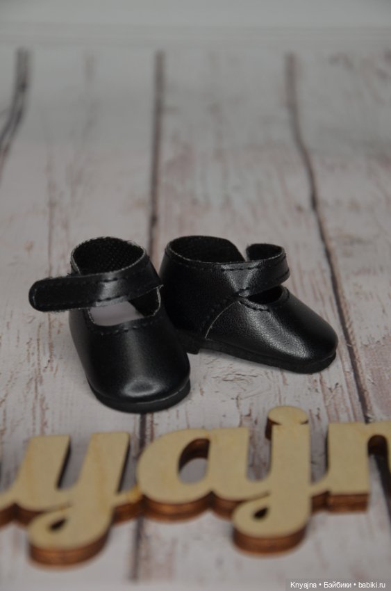 Новые высокие черные туфельки Паола Рейна