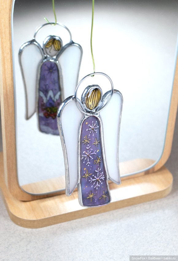 Витражный ангел "Фиолетовый город" в технике Тиффани (фото 2)