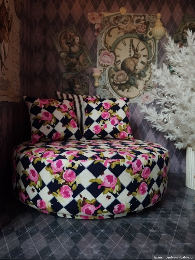 Пуф/софа "Розы на шахматной доске" 1:6/1:8 (фото 4)