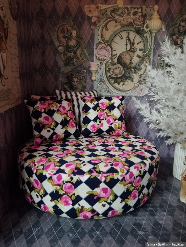Пуф/софа "Розы на шахматной доске" 1:6/1:8 (фото 2)