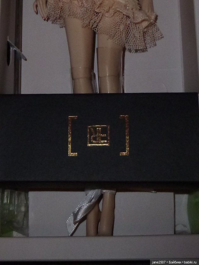 Fashion royalty Eugenia Touch of Frost 2013 W-Club NRFB (фото 2)