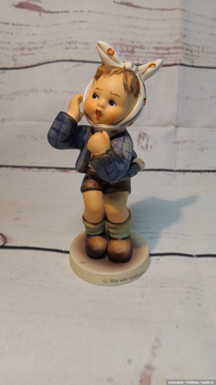 Статуэтка Goebel Hummel — Статуэтки