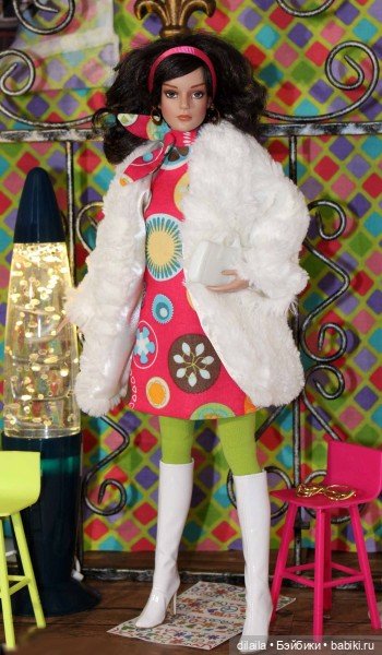 Выкройка PDF в натуральную величину / платье-футляр, чулки до бедра и пальто для кукол Тоннер 40 см (фото 5)