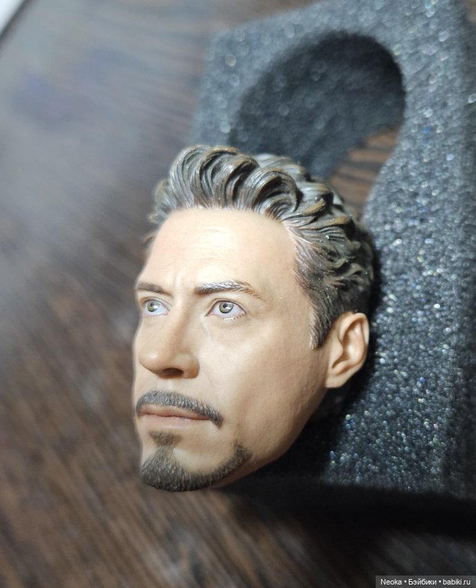 Голова куклы Tony Stark от Hot Toys (фото 8)