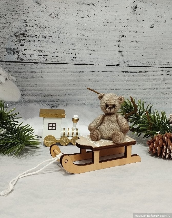 Мишка-малышка вязанный ,игрушка для куклы (фото 2)