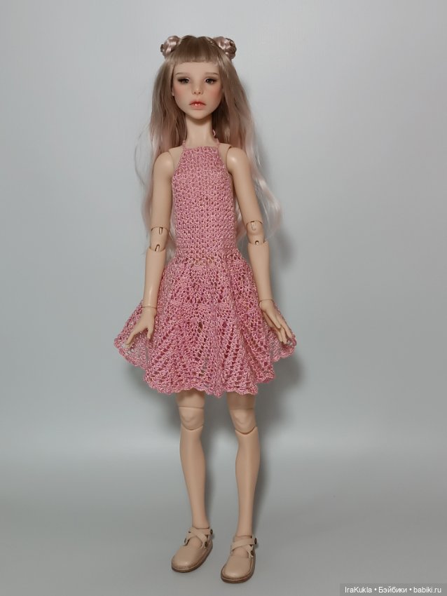 Разные платья для Китти, Адель