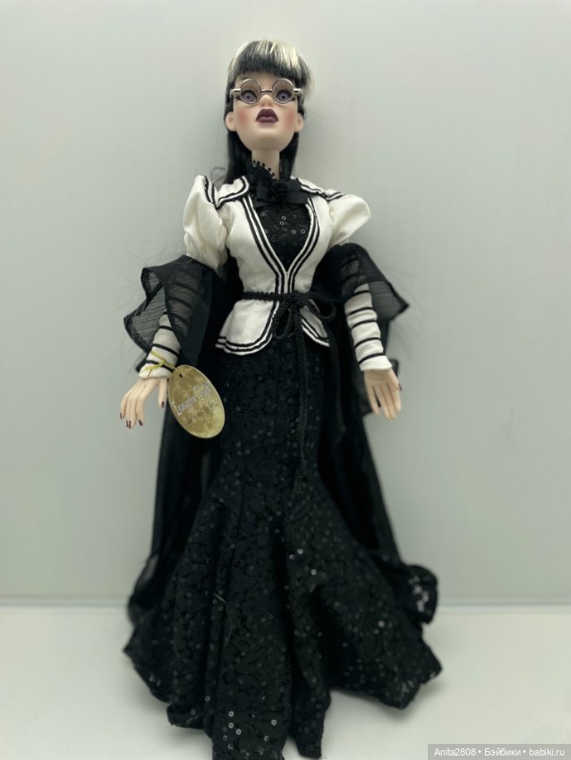 Автор Роберт Тоннер Эванжелина Гастли gothic glam (фото 2)