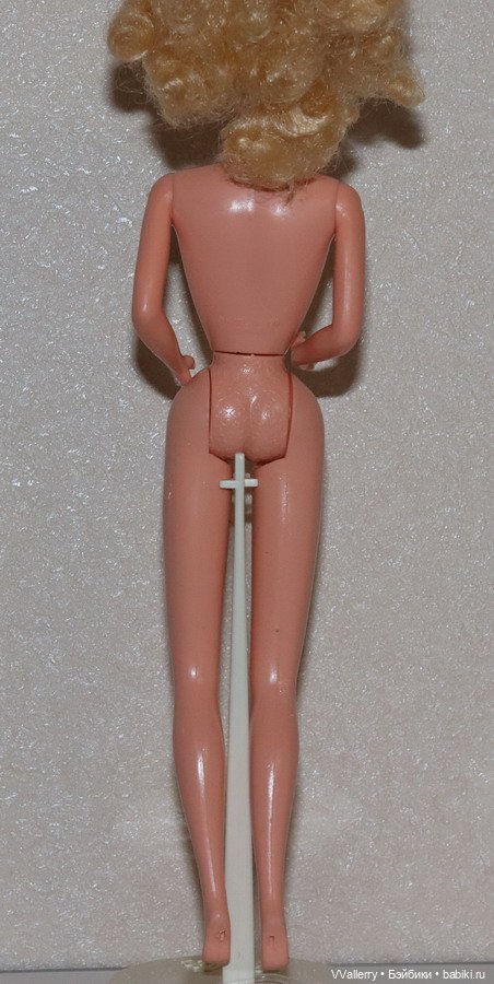 Colonial Barbie — Игровые куклы (фото 4)