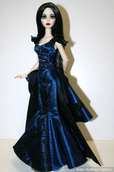Выкройка PDF в натуральную величину / бюстье и длинная юбка для куклы Evangeline Ghastly (рост 43 см (фото 2)