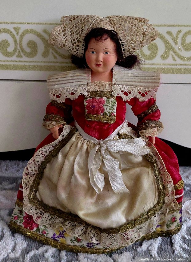 Petitcollin Кукла из пластика. Франция