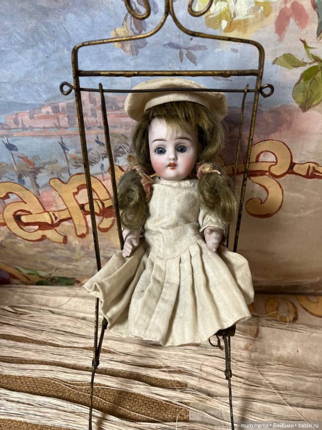 Миничка отSchönau Hoffmeister & Weiss Kuhnert с мебелью