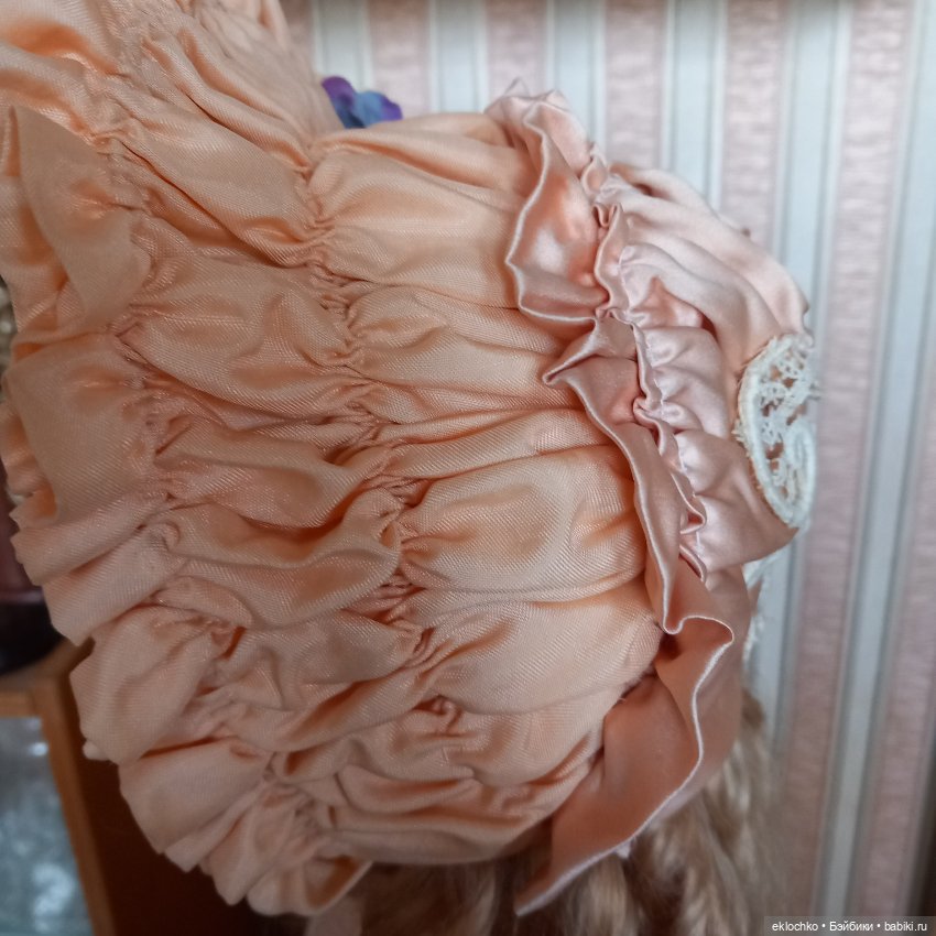 Шляпка боннет из антикварного шелка (фото 5)