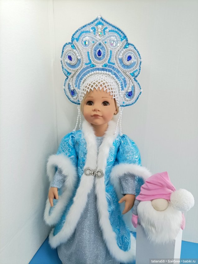 Наряд Снегурочки с гномиком для куколки Gotz