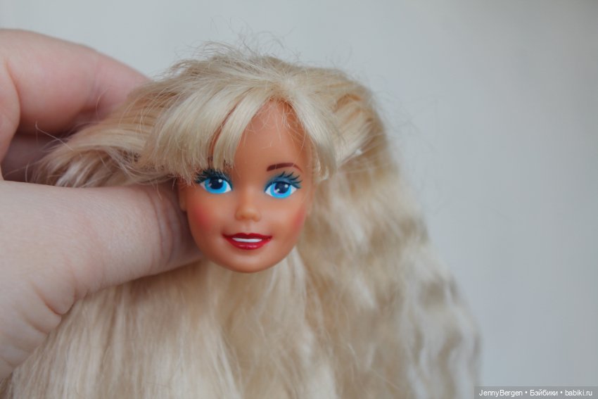 Голова Барби United Colors Of Benetton Barbie 1990