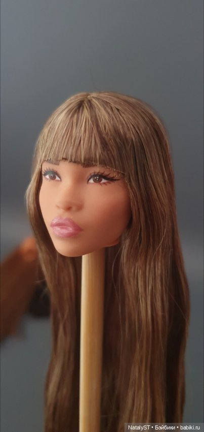 Голова Barbie Looks Симона (фото 4)