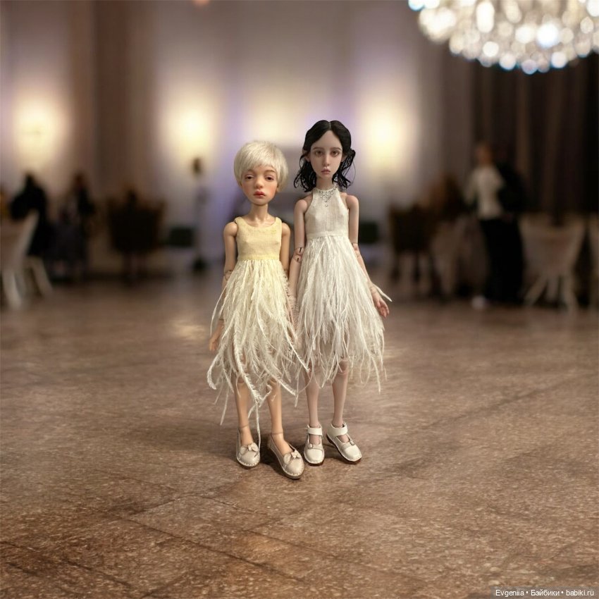 Платье со страусиными перьями (фото 2)